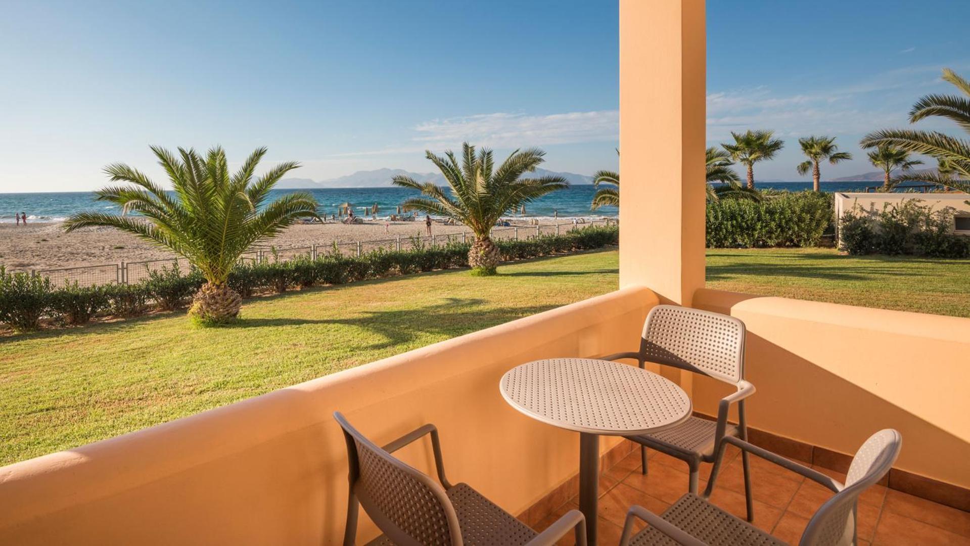 Horizon Beach Resort Мастіхарі Номер фото