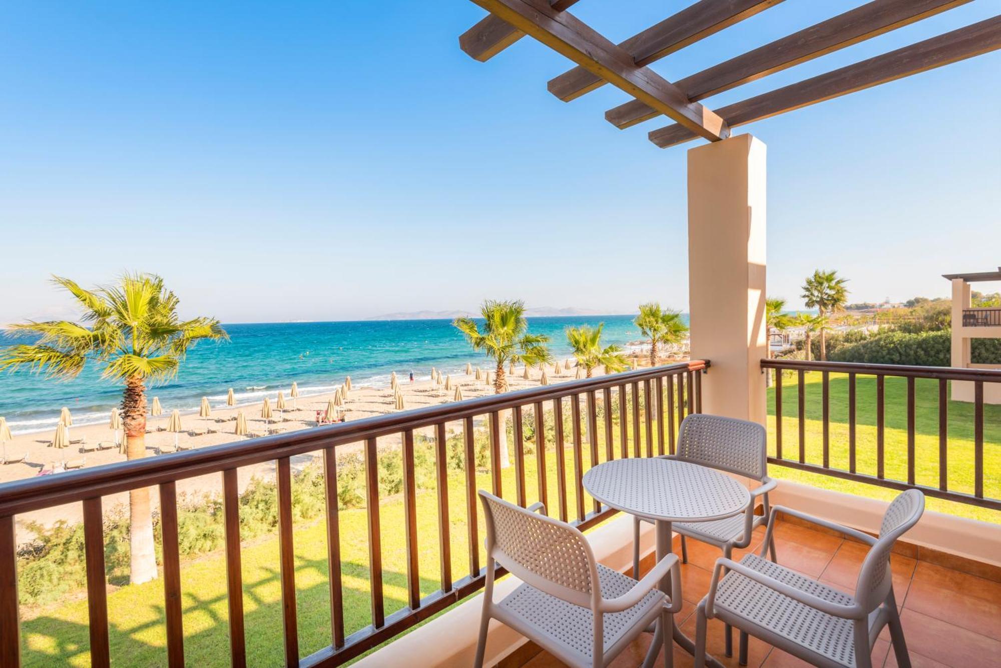 Horizon Beach Resort Мастіхарі Номер фото